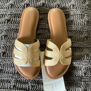 NWT sandals